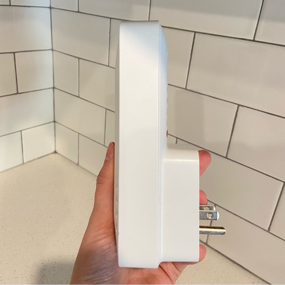 NetGear | Dual-Band WiFi 6 Mesh Extender Plug In Internal Antenna 1.8 Gbps - Picture 4 of 7